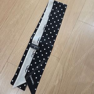 샤넬 트윌리 스카프 새상품