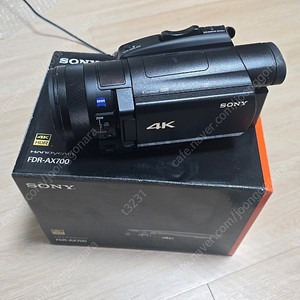소니 AX700 4K 캠코더 판매합니다