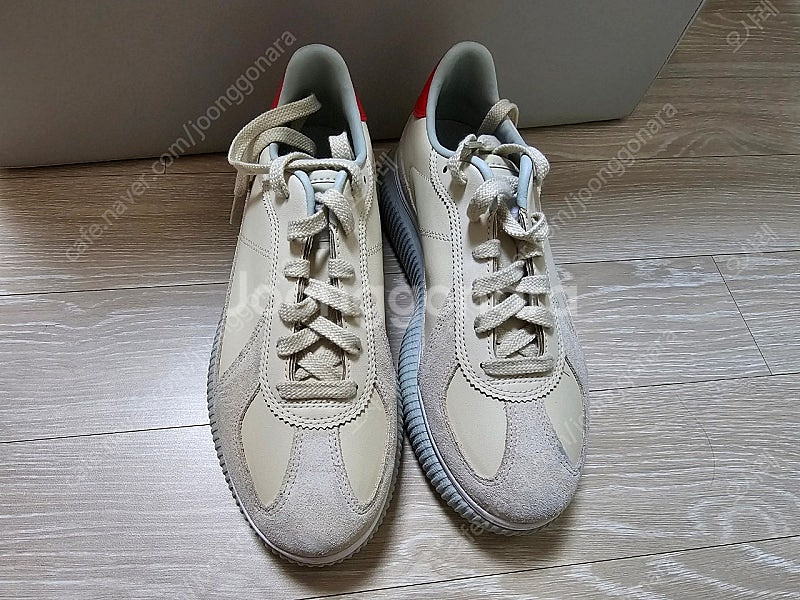 오니츠카타이거 델리시티 바닐라 파이어레드 색상  245사이즈 새제품 --6