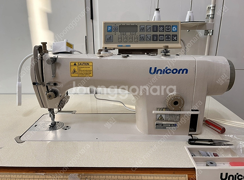 공업용 미싱 판매합니다 ( 유니콘 LS2-H8000M-D ) 자동사절 무소음모터--0