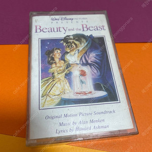 [중고음반/TAPE] 미녀와 야수 Beauty and the Beast OST 카세트테이프 (셀린 디온)