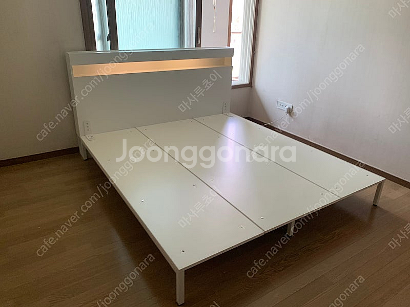 LED조명&USB 2구충전 화이트 침대 프레임 라지킹사...--1