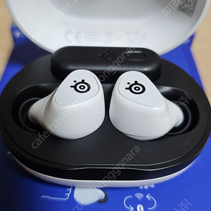 스틸시리즈 아크티스 게임버즈 게이밍 무선이어폰 화이트 S급 팝니다.