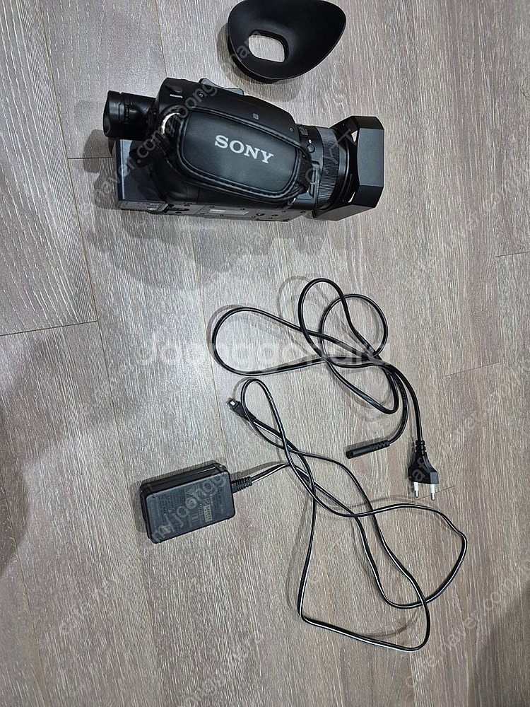 소니 캠코더AX700 판매합니다--0