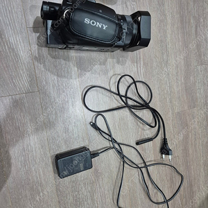 소니 캠코더AX700 판매합니다
