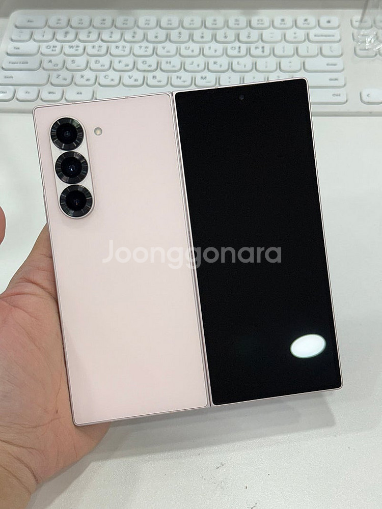 갤럭시Z폴드6 (F956) 핑크 512GB 대용량 A급 92만원 판매합니다!--0