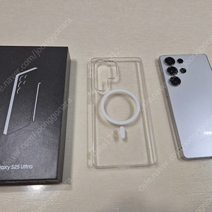 갤럭시 S25 울트라 256GB 화이트 자급제 판매합니다.