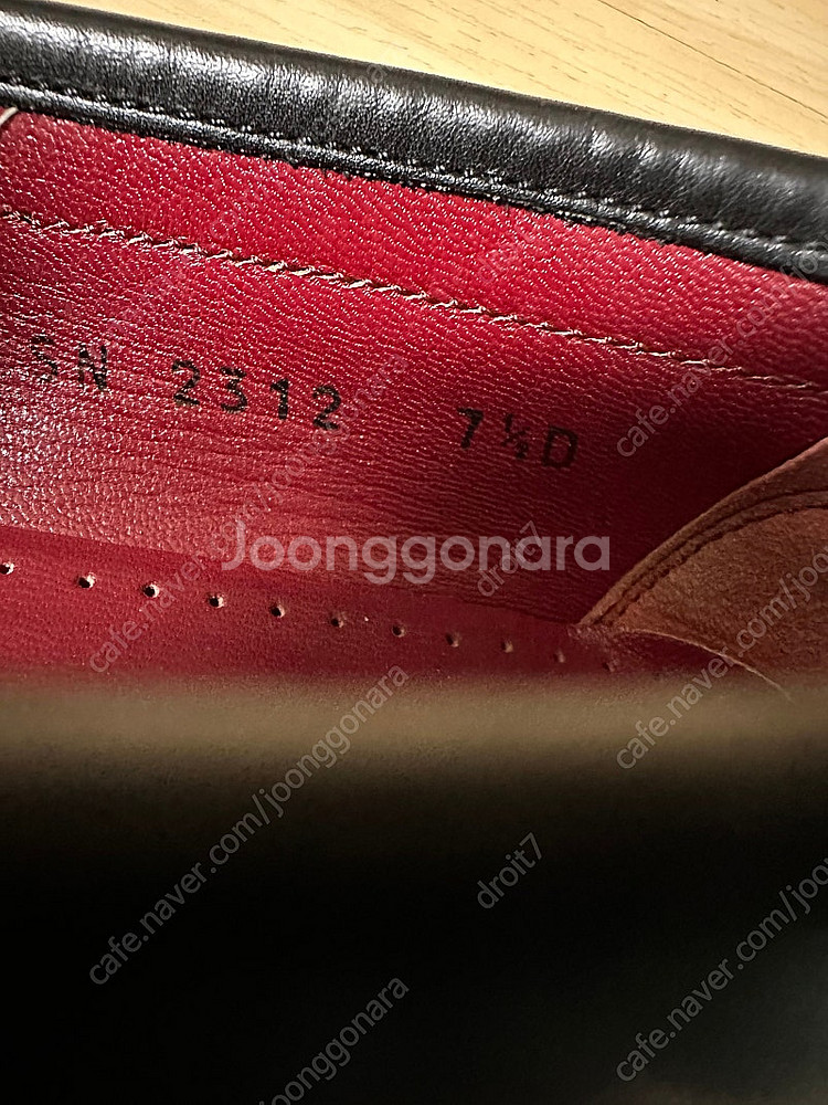 살바토레페라가모 여성 로퍼 구두 7 1/2--6