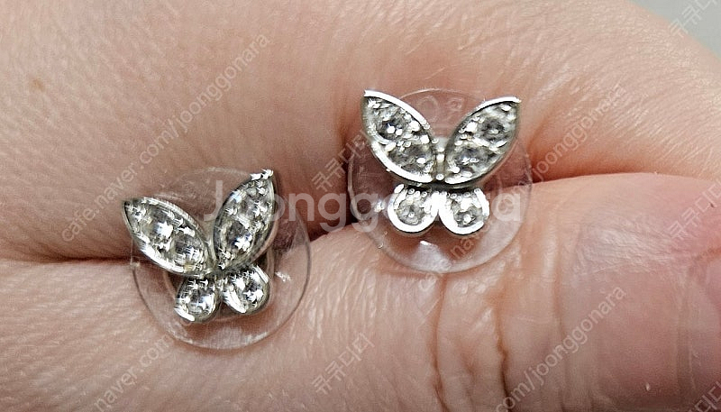 스와로브스키(SWAROVSKI) 나비 귀걸이 정품--1