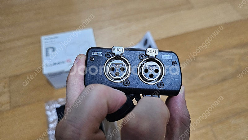 [판매중] 파나소닉 카메라 정품 마이크어댑터 DMW-XLR1 (루믹스 panasonic s5m2 s1m1 s1h s...--4