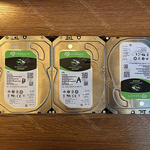 3.5 하드 디스크 시게이트 바라쿠다 2t 7200rpm ST2000DM008 3개