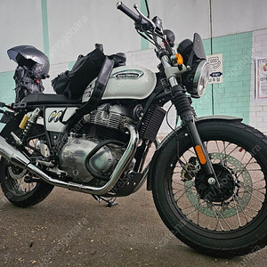 인터셉터650