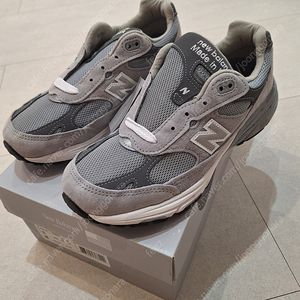 뉴발란스 993그레이 250 여자