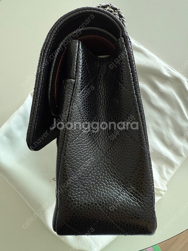 샤넬 클래식 미듐 블랙 캐비어 은장 (롯데 본점 구입)--7