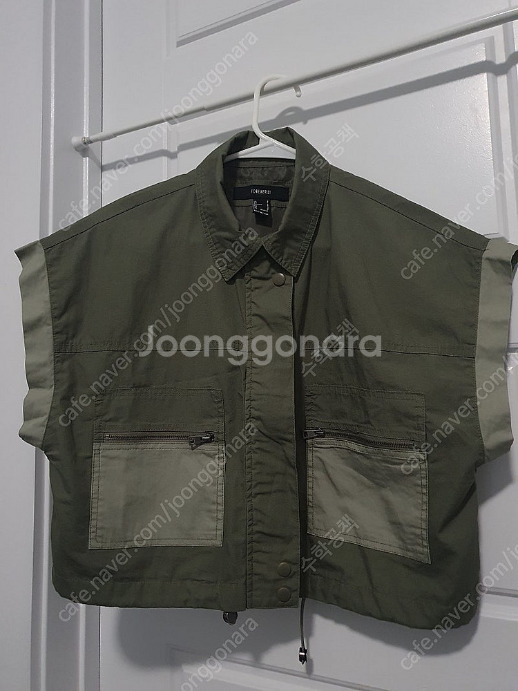 Forever21 s사이즈 상의 새상품 18000원--0