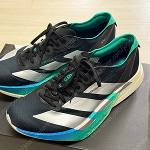 아디다스 아디제로 아디오스 프로4 260mm JR6365 1회착용 카본 런닝화 팝니다.