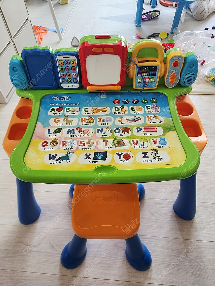 브이텍 러닝테이블--0