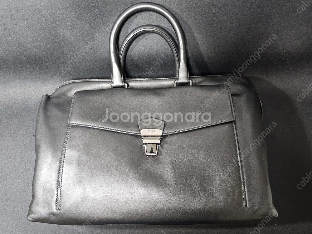 (가격인하)휴고보스 정품 남성용 서류가방 새상품 팝니다...--1