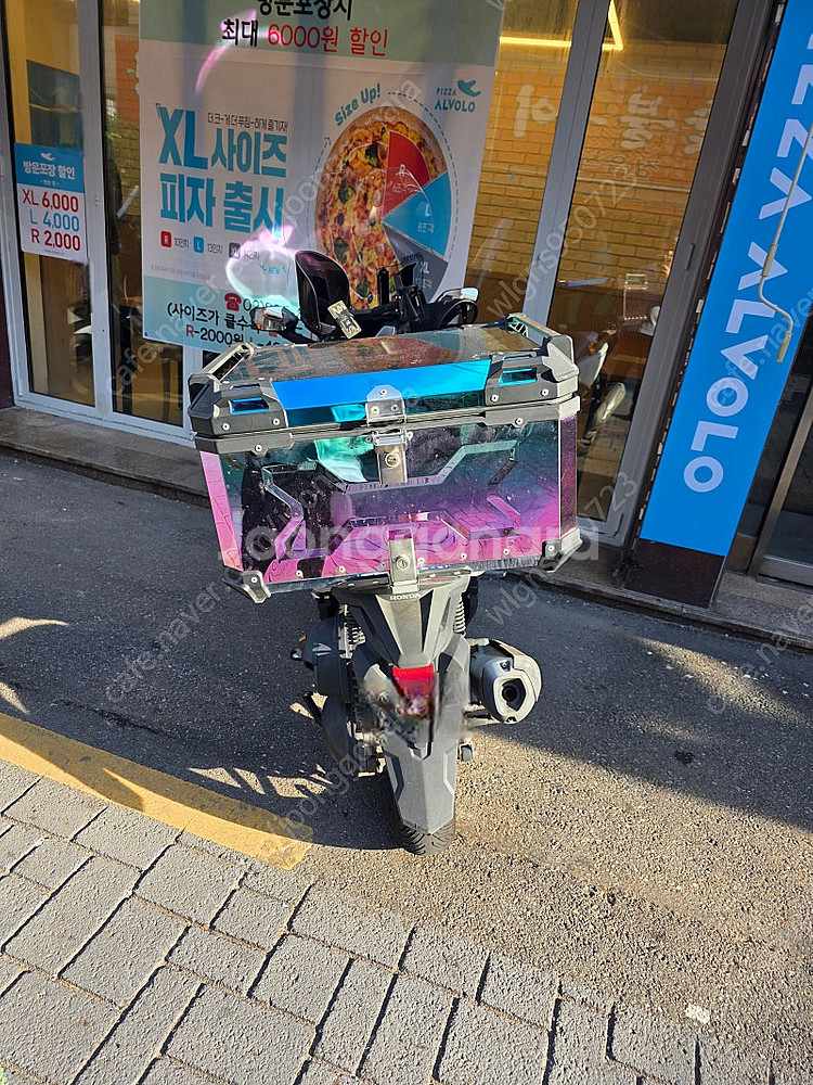 포르자300 / 2018년식 / 31,000km / 350만->320만 / 연식대비 적은키로수 / 배달세팅 판매합니...--3