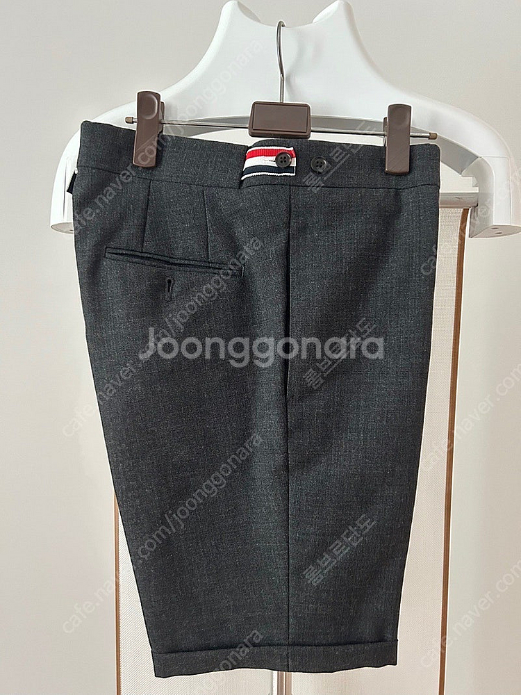톰브라운 정품 남성 반바지 저렴히 판매해요--2