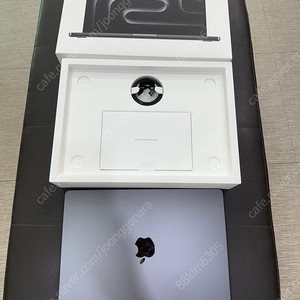 맥북 프로m4 블랙 14인치 16g 512팝니다