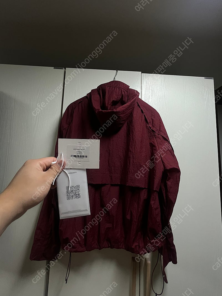 999휴머니티 디비전 자켓 바람막이 버건디 2 사이즈 판매합니다 이미지