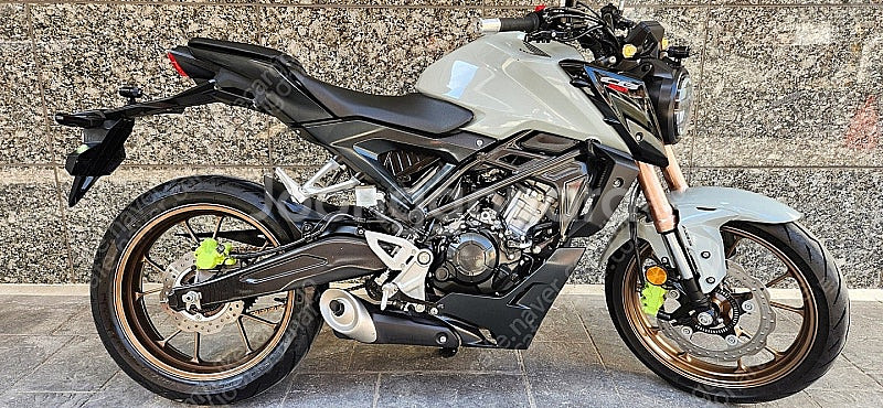 cb125r 팝니다.--0