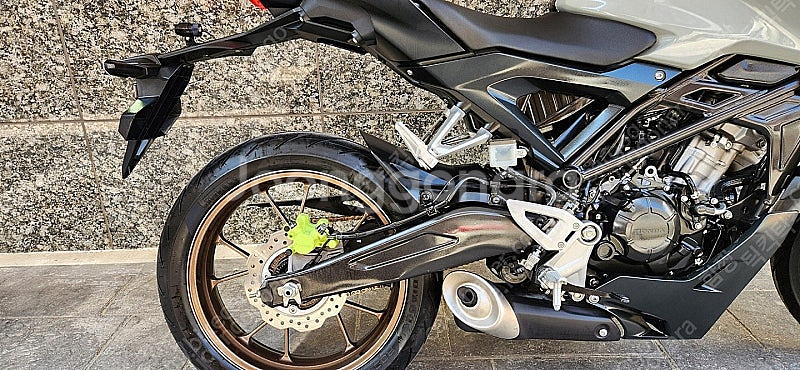 cb125r 팝니다.--1
