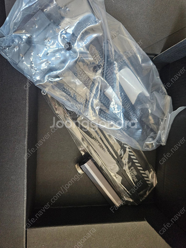 ASUS RTX 4080 SUPER STRIX GAMI...--4