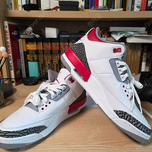 나이키 조던3 레트로 파이어레드 290mm 판매