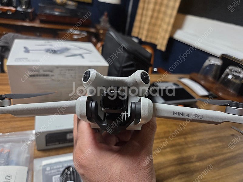 DJI MINI 4 PRO (미니4프로) 플라이모어 풀세트 드론 거의 새제품 판매합니다--4