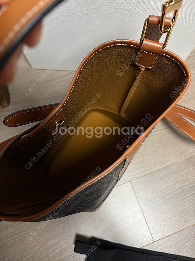 셀린느 버킷백 스몰 공홈구매--4