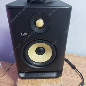 krk g4 블랙라이언 오디오인터페이스 판매합니다.
