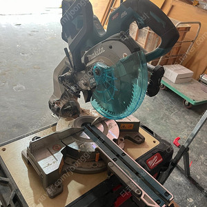 마끼다 ls008 각도절단기