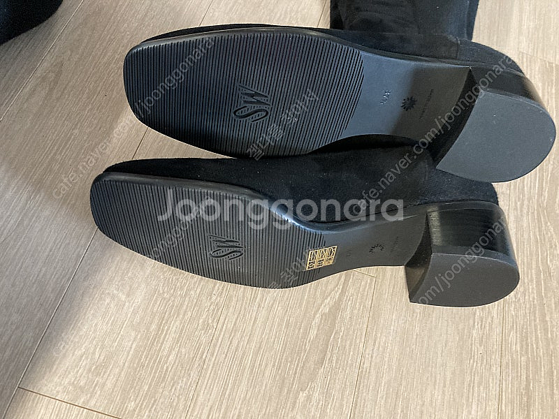 스튜어트 와이트먼 티아 us7 stuart weitzm...--1