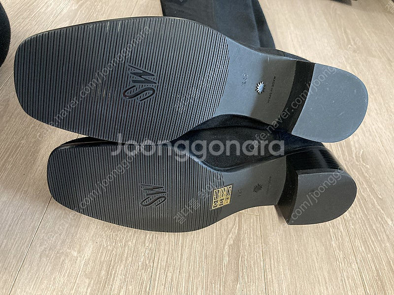 스튜어트 와이트먼 티아 us7 stuart weitzm...--2