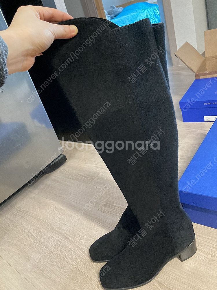 스튜어트 와이트먼 티아 us7 stuart weitzm...--3
