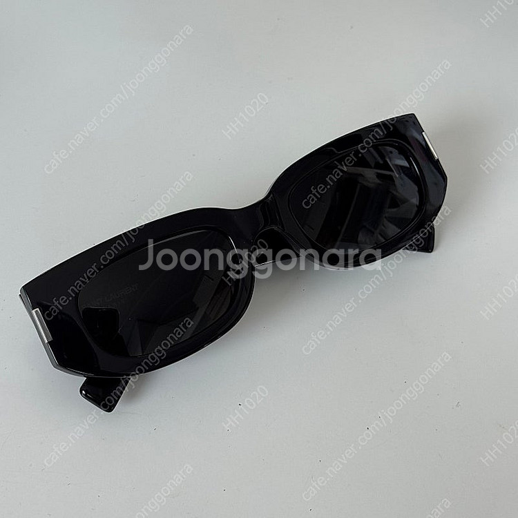 생로랑 선글라스 SL697 블랙 30만--2