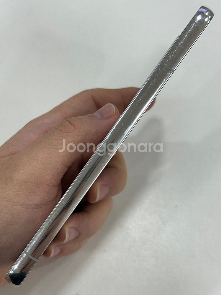 갤럭시S22플러스 (S906) 256GB 화이트 자급제 22만원에 판매해요~--2