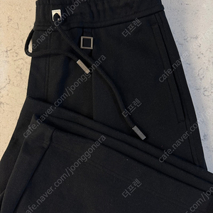 [새제품] 우영미 25fw 블랙 원턱 쇼츠