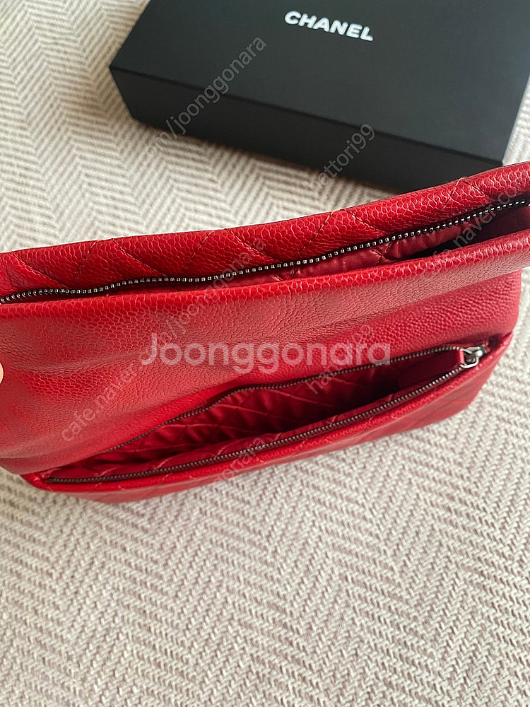샤넬 캐비어 플립 폴딩 클러치 정품--2