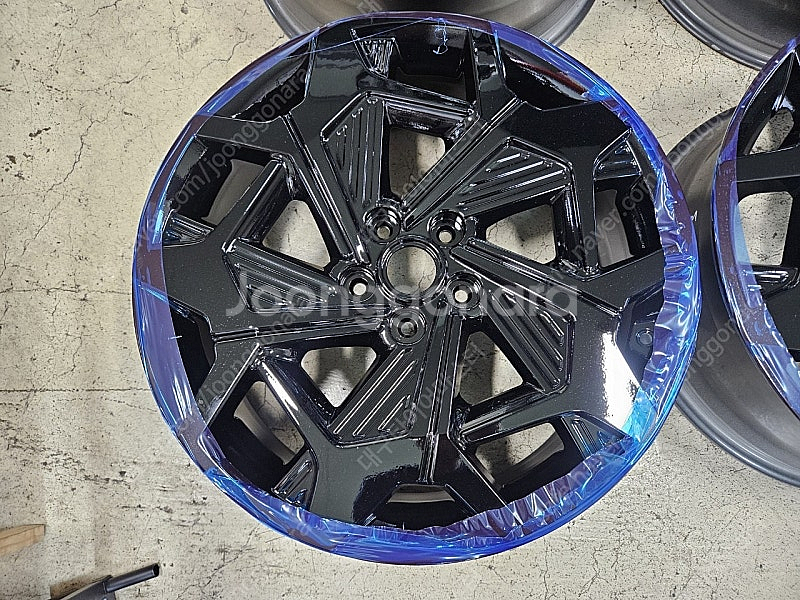 팰리세이드 캘리그라피 20인치 블랙재도장휠--1