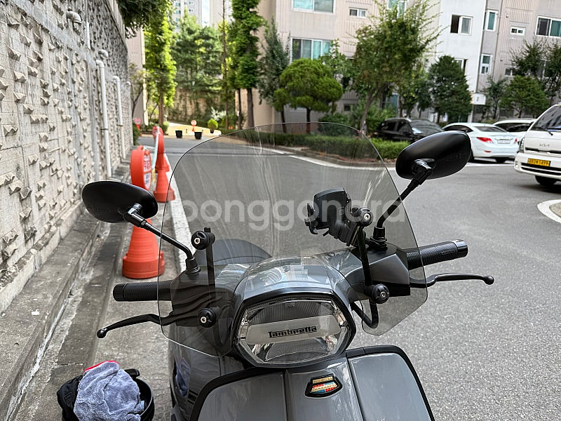 람브레타 v125 그레이 22년식 8900km 판매합니...--4