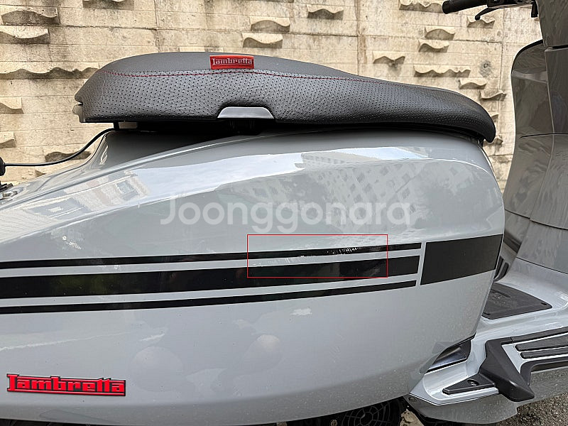 람브레타 v125 그레이 22년식 8900km 판매합니...--6