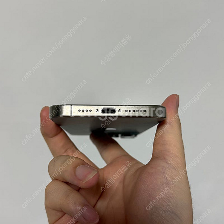 아이폰 15 프로 맥스 256GB 내추럴 티타늄--6