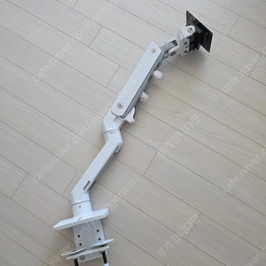 Ergotron HX 모니터암 화이트 팝니다
