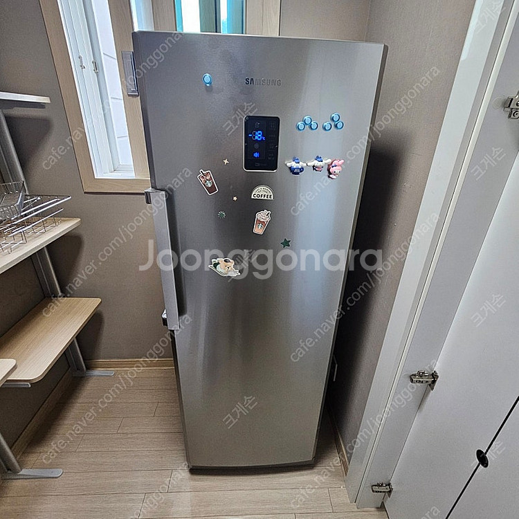 22년식 삼성 냉장고 ZRS25LSLH--0