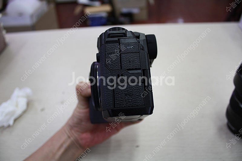후지 x-h2 16-80 f4--8