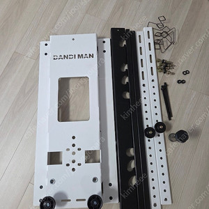 티비 TV 무타공 벽걸이 거치대 (단디맨)