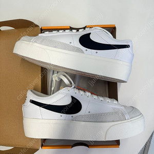 나이키 운동화 230사이즈